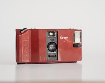 Cámara Kodak Serie S de 35 mm / Cámara compacta Kodak vintage / Cámara retro de película roja / Cámara analógica compacta / Cámara instantánea de los 90