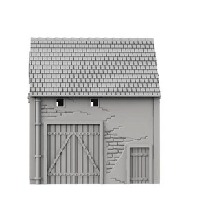 以下が含まれることがあります： 未塗装の灰色のミニチュア建物モデル。質感のあるレンガの壁面、斜めの補強材が付いた大きな両開きの納屋のドア、小さな片開きのドア、2つの小さな正方形の窓、瓦屋根、側面の縦樋が特徴です。