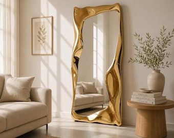 Asymmetrischer Ganzkörperspiegel, gewellter Bodenakzent, lehnendes Design, luxuriöse Wohnkultur, moderner Schlafzimmerstil, Eingangsbereich-Flurstück