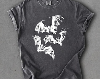 Comfort Colors Three Bats Horror Y2k Vintage 90s T-shirt, Retro Gothic Shirt, Unisex Grunge 2000s Shirt, Gift For Him Her