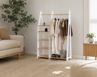 Armario infantil abierto con estantes – Perchero Montessori de madera