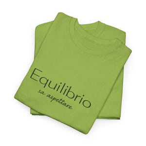 Equilibrio script tee | T-Shirt
