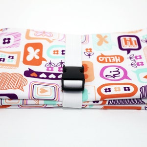 Full body All-in-One Changing Pad Wipeable and Machine-washable - Pockets for Diapers, Cream/Ointment and Wipes - Say Hello