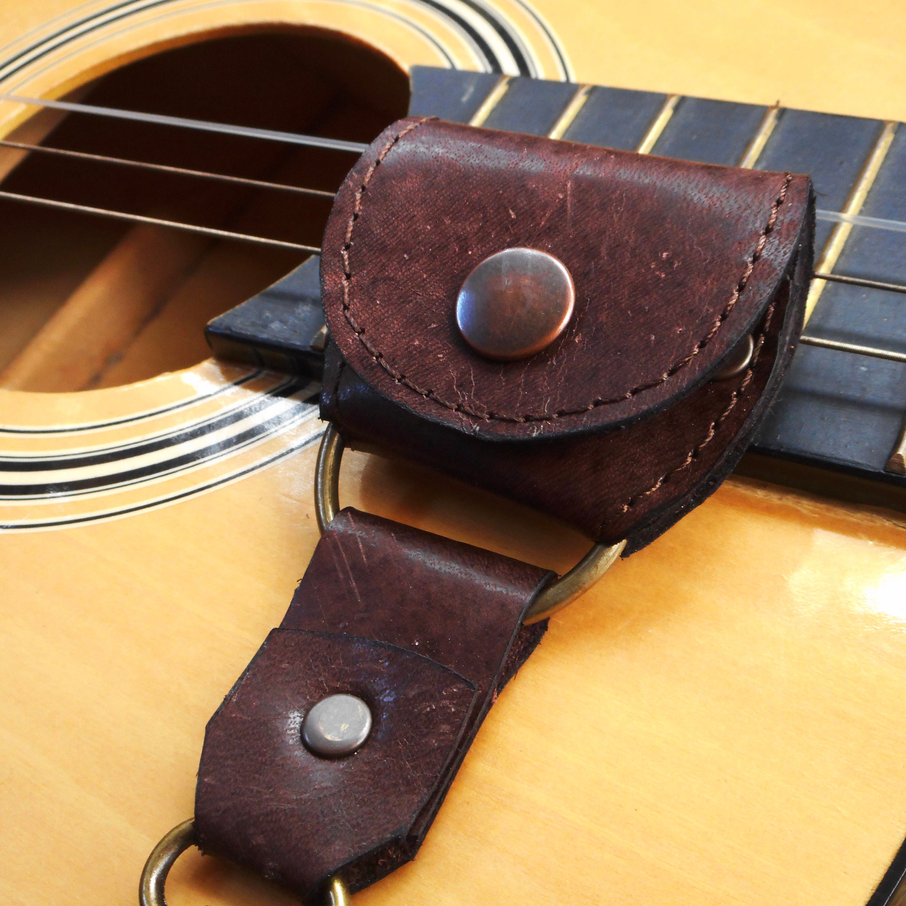Guitar Pick Case Leather Pick Pouch Keyring Guitarrista Brown Etsy