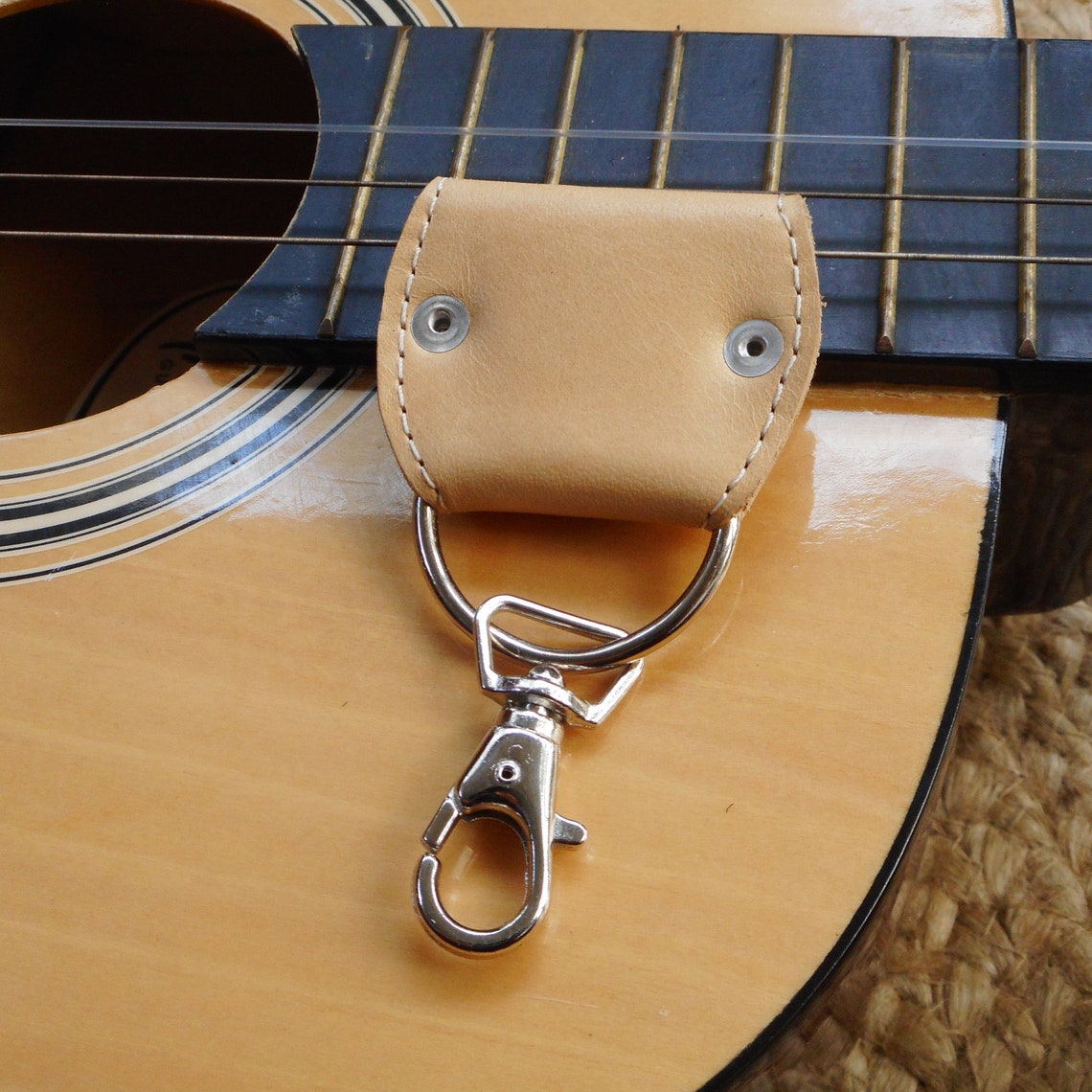 Guitar Pick Case Leather Pick Pouch Keyring Guitarist Tan