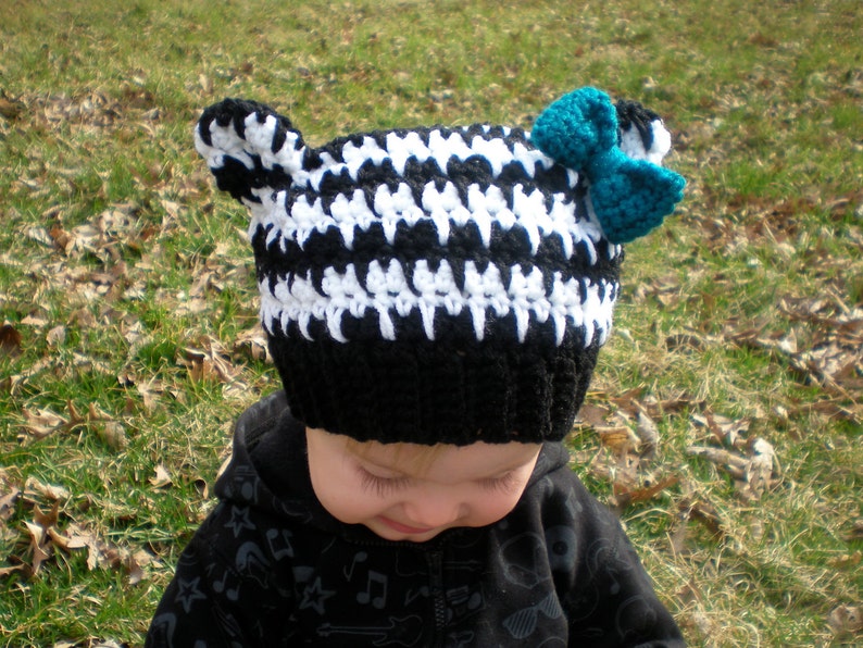 PATTERN: Houndstooth Hat, easy crochet PDF, size newborn to adult, zebra ears with bow, InStaNT DowNLoaD, Permission to Sell image 2