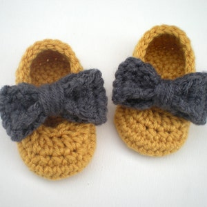 MODELLO: Pantofole Sadie - Easy Crochet P D F, scarpe da bambina con fiocchi staccabili, 3 TAGLIE, DigiTal DownLoaD, Autorizzazione alla vendita