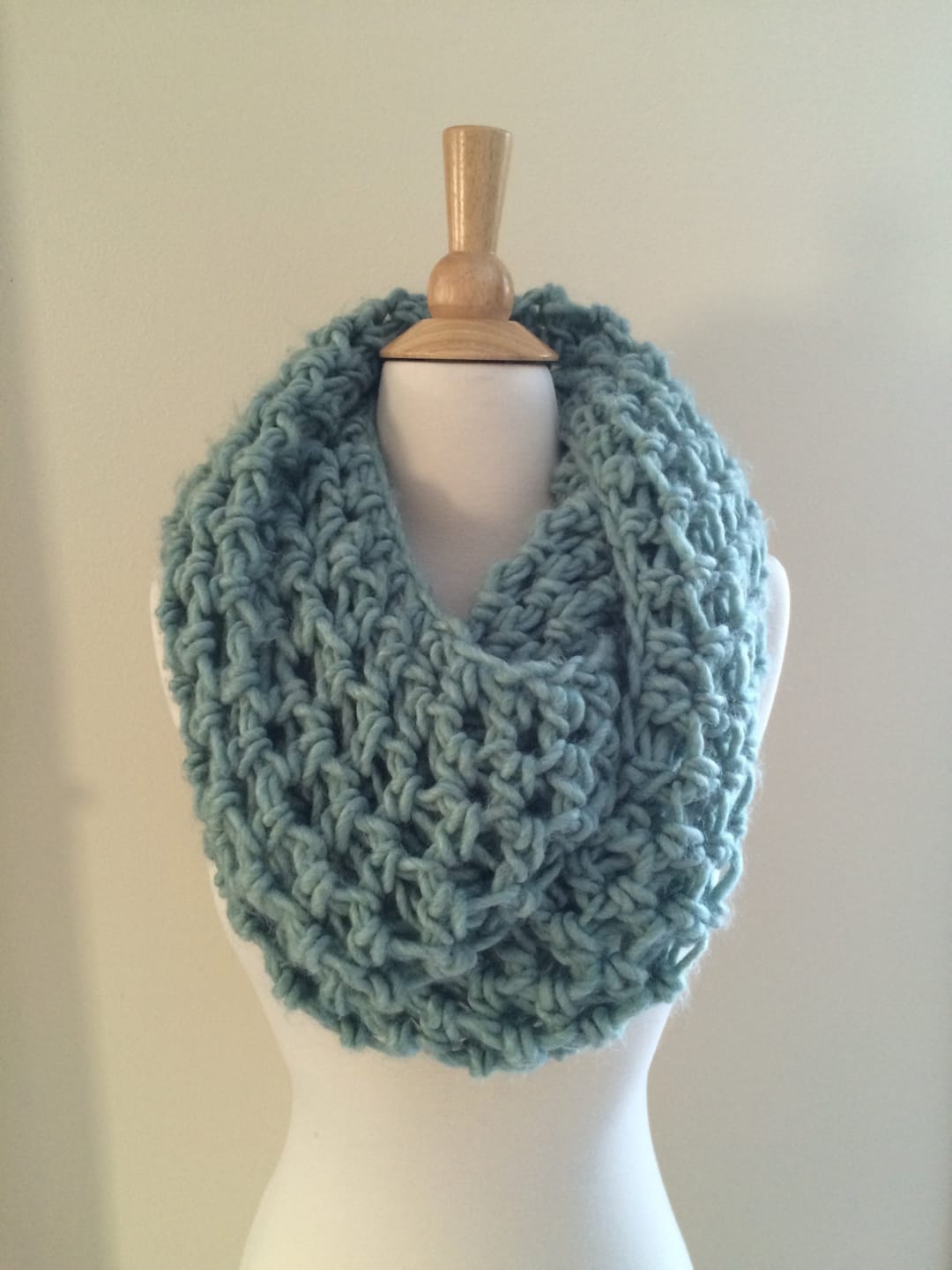 Patterns For Roving Yarn DIY Crochet Pattern: Roving Infinity Scarf, Easy Crochet P D F, Chunky ...