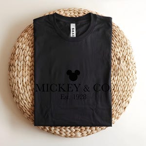Mickey And Co Shirt, Vintage Disney T-shirt, Minimalist Mickey Tee, Est 1928 Disney Shirt, Disneyland Trip Apparel, Aesthetic Disney Gift bild 6