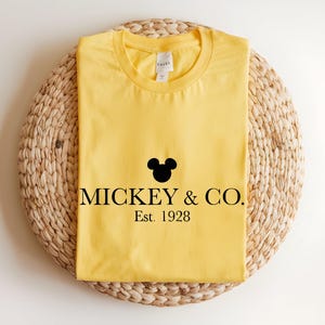 Mickey And Co Shirt, Vintage Disney T-shirt, Minimalist Mickey Tee, Est 1928 Disney Shirt, Disneyland Trip Apparel, Aesthetic Disney Gift bild 2