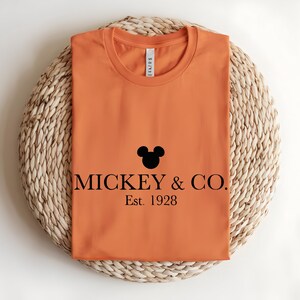 Mickey And Co Shirt, Vintage Disney T-shirt, Minimalist Mickey Tee, Est 1928 Disney Shirt, Disneyland Trip Apparel, Aesthetic Disney Gift bild 4