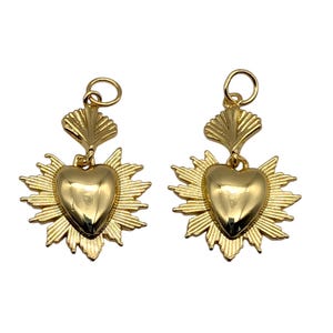 18k Gold Plated Sacred Heart Charm: Ex-voto Pendant (25mm)
