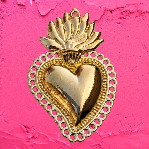 BULK BUY Set of 10 Ex-voto sacred heart charms