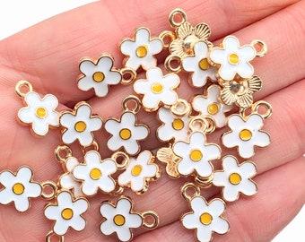 10pcs little daisy charms or BULK BUY 100!!