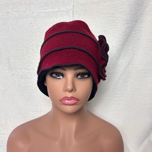 Recycled Cashmere Cloche Hat: Maroon Rosette Fleece-Lined Winter Cap