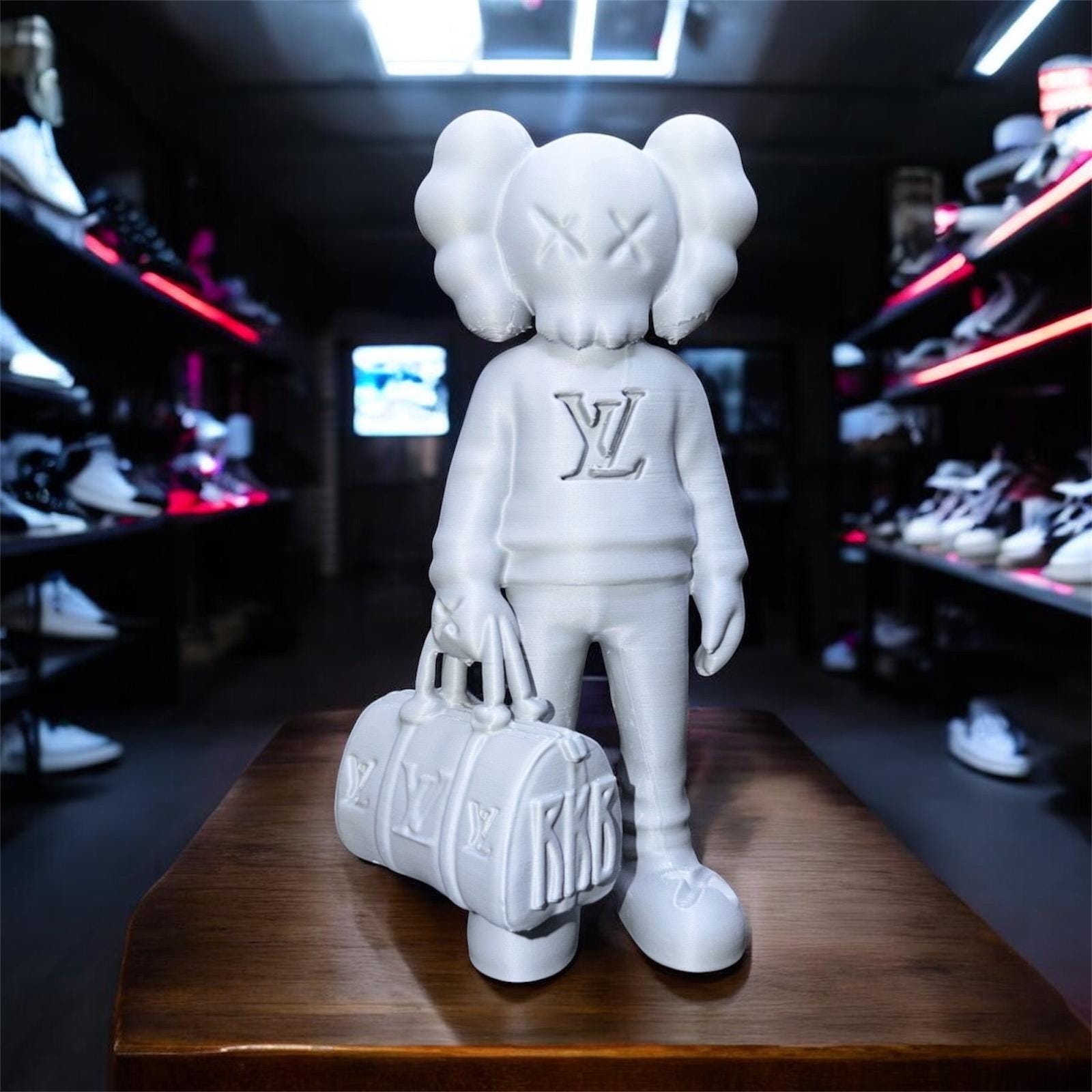 Kaws figurine - Etsy 日本