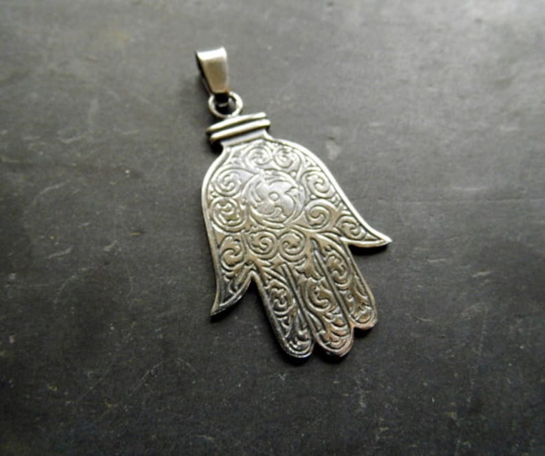 Pendant, silver, sterling silver, hand, Fatima, protection, magic, hand of Fatima image 2