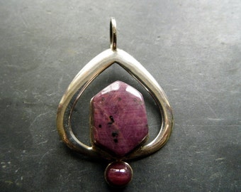 Pendant, silver, sterling silver, ruby, star ruby, two stones, red, jewelry