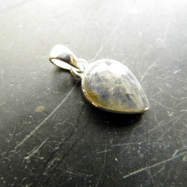 pendant, silver, labradorite, iridescent, jewelry, dainty, women, blue, green