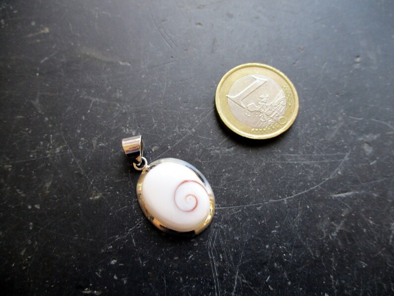 oval jewelry Pendant shiva eye white sterling silver operculum