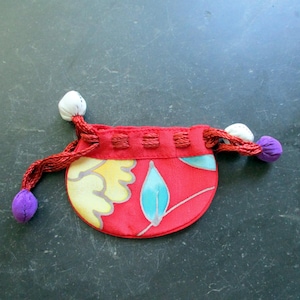 Zakje, gevoerd, van zijde, tasje, verpakking voor sieraden en pendels