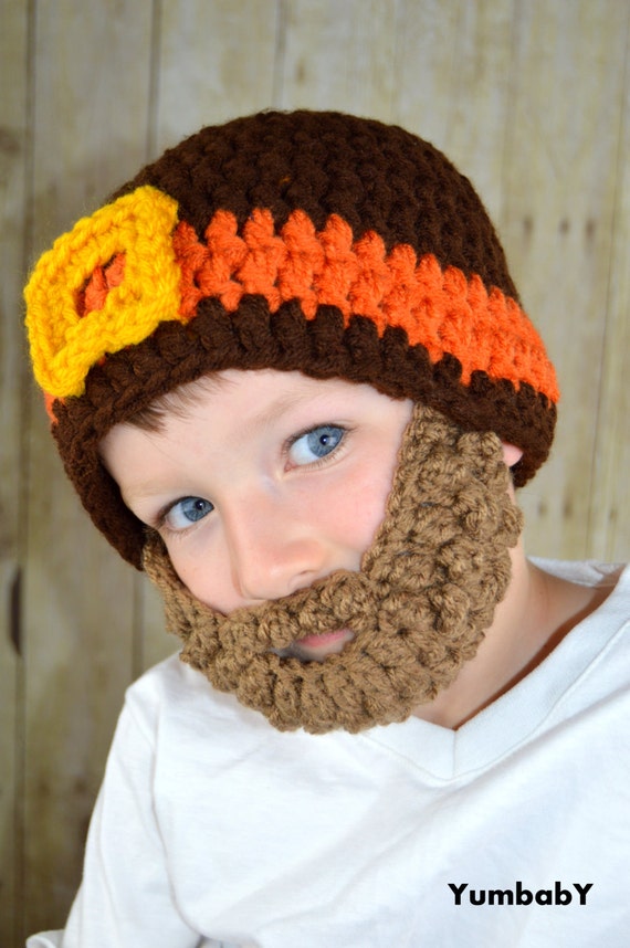 brown and orange beanie