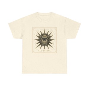 Camiseta Neo-Pop con el Ojo que Todo lo Ve, Camiseta urbana con grabado de tarot y ocultismo imagen 7