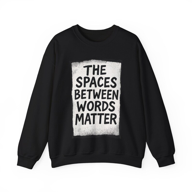 Literatur-Pullover: Modernes Leben Zitate Shirt mit minimalistischer Textkunst Bild 2