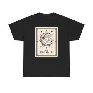 Camiseta Neo-Pop Tarot Luna, Ropa urbana con diseño de personajes imagen 4