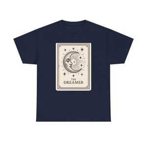 Camiseta Neo-Pop Tarot Luna, Ropa urbana con diseño de personajes imagen 9