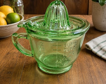 Green Glass Citrus Juicer Measuring Cup, 2 Cup Vintage Style Kitchen Decor