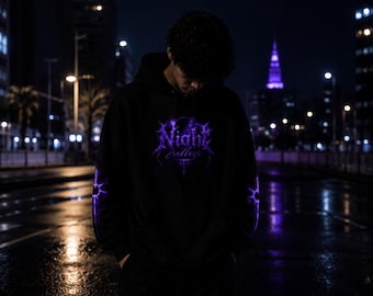 Sudadera gótica de lujo / Emblema nocturno con sello morado / Ropa urbana oscura