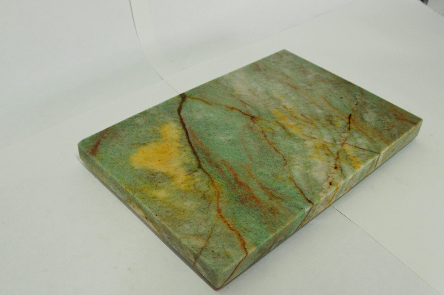 quartzite cutting board