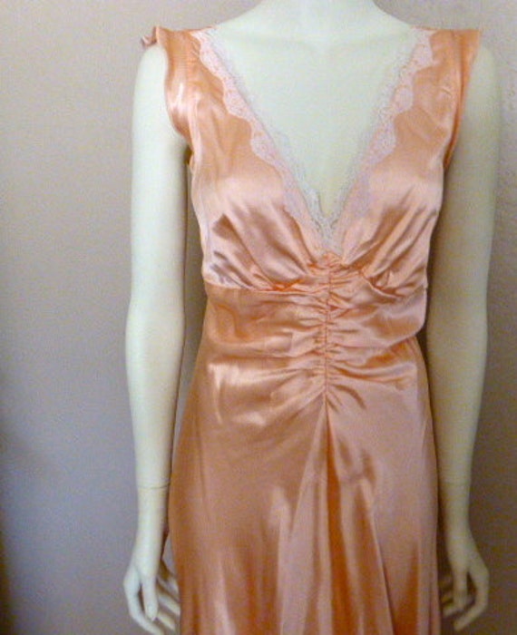 Vintage Fredericks of Hollywood Silky Peach Nightg