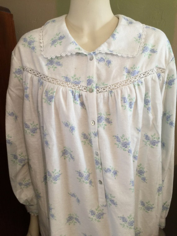 NOS Eileen West Flannel Gown or Lingerie in Size X