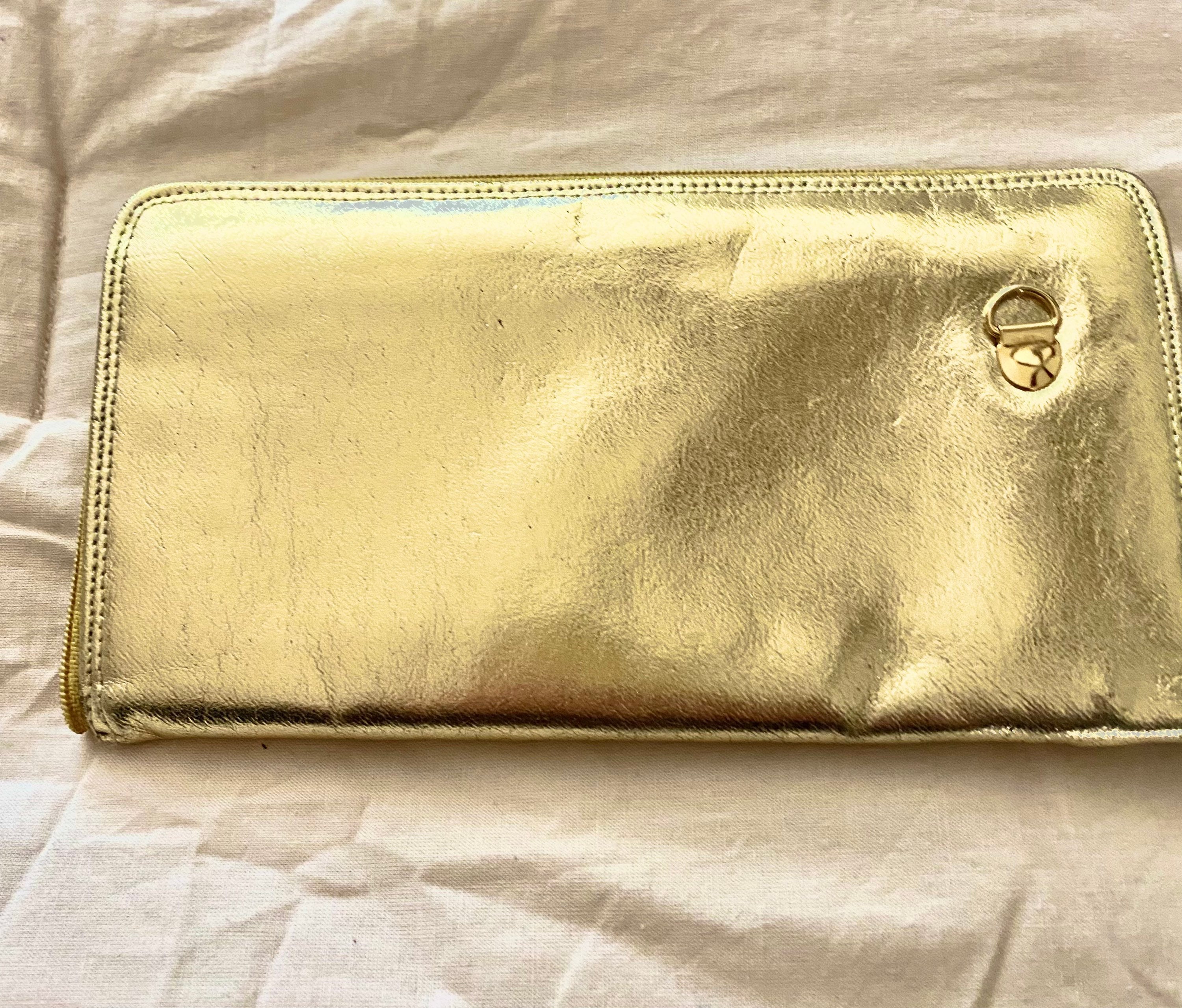 Chanel Womens Metallic Quilted Leather Bi Fold Clutch Wallet Gold - Shop  Linda's Stuff