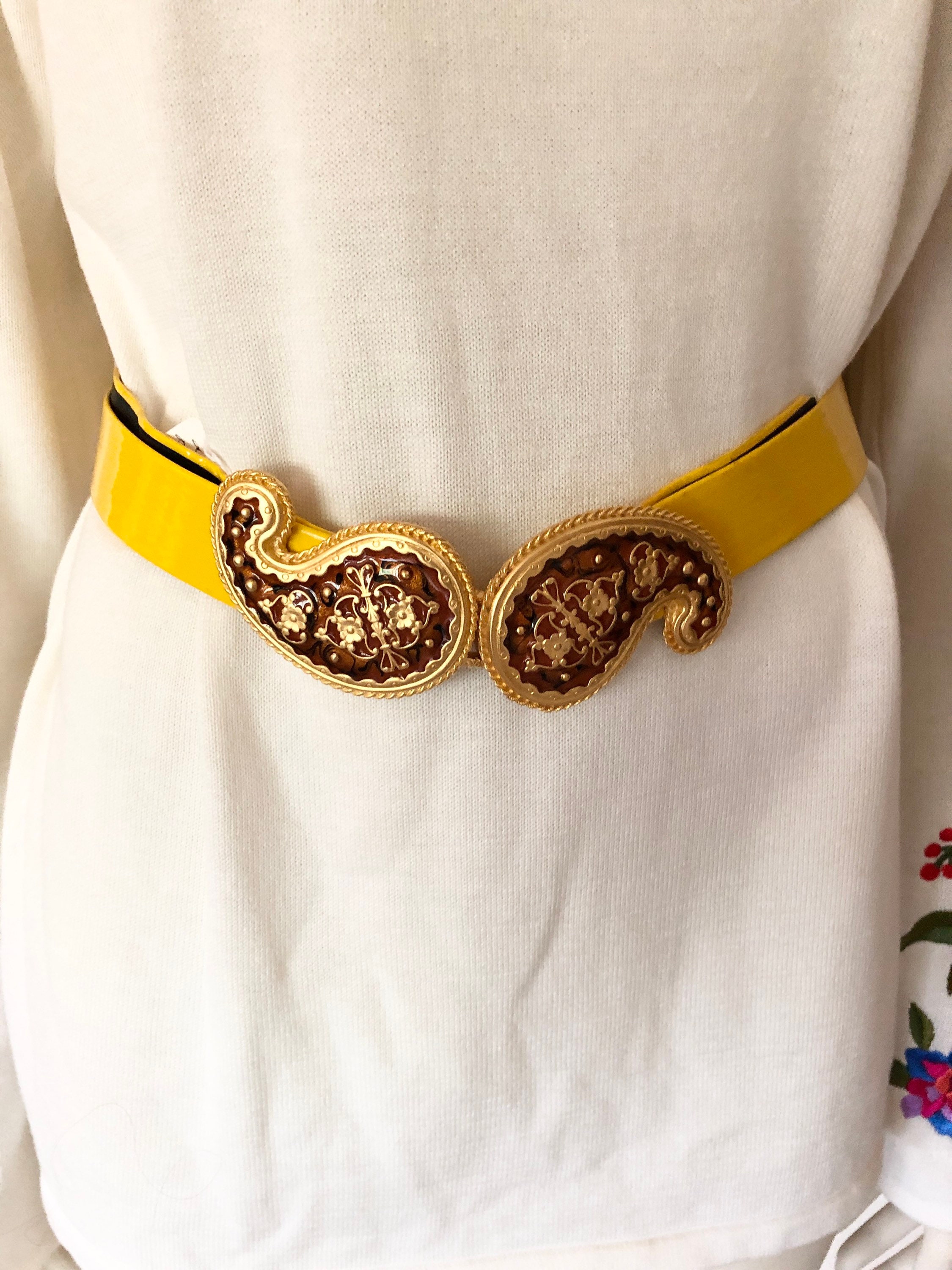 Douglas Paquette Retro leather belt with (7) interchangeable bands Vintage Douglas Paquette Floral Buckle Belt: Mixed Metal  main image 3