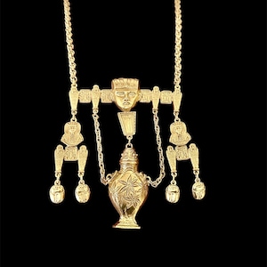 Signed Goldette Jewelry Vintage Egyptian Revival Pharaoh Pendant Necklace, Tutankhamun Bib Charm in Gold or Silver, 60s Statement Piece