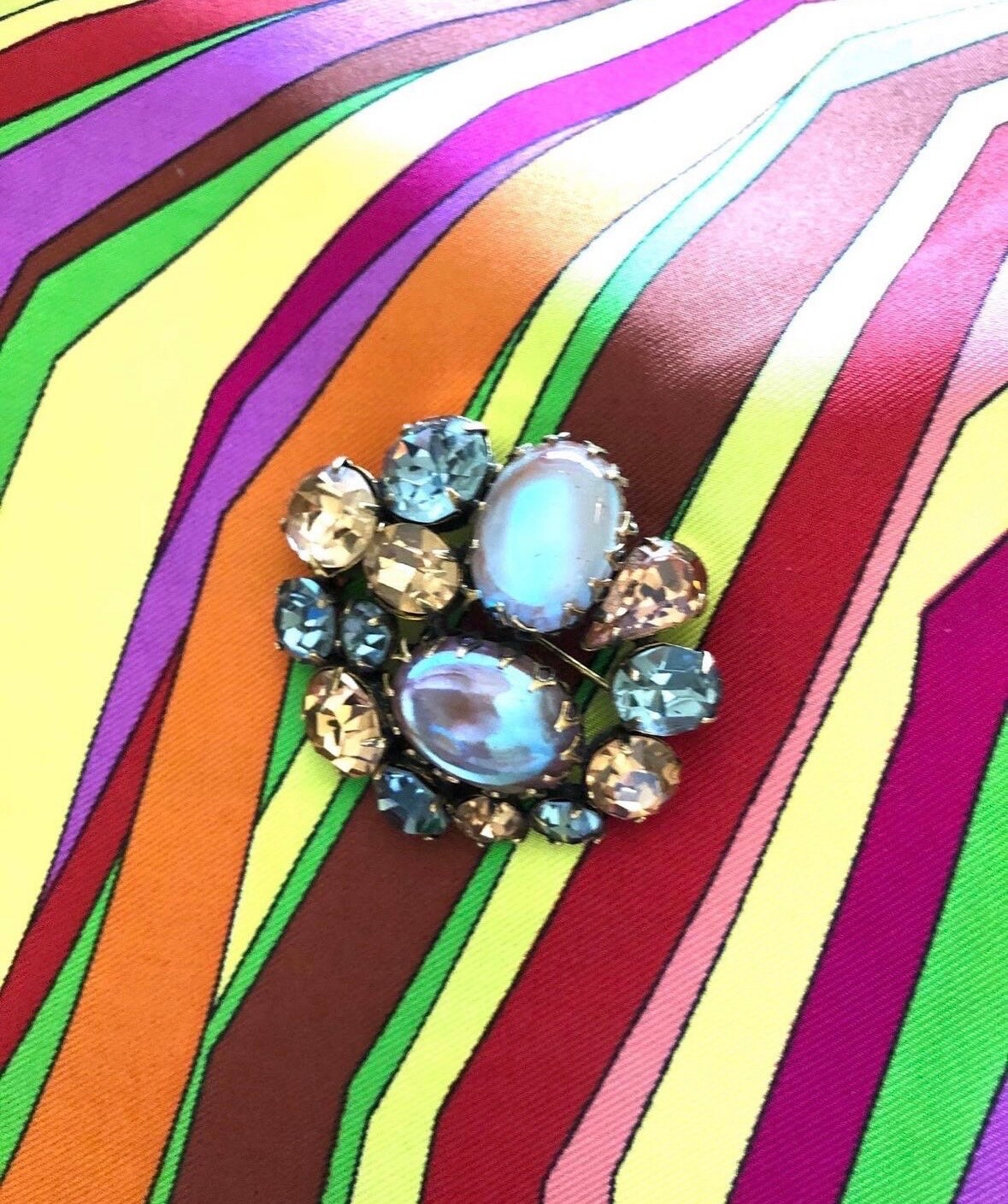 Vintage REGENCY Signed “saphiret” Cabochon and Rhinestone