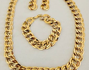Vintage Monet Full Parure or Jewelry Set: Bright Goldtone Double Link Necklace, Bracelet, Clip Earrings