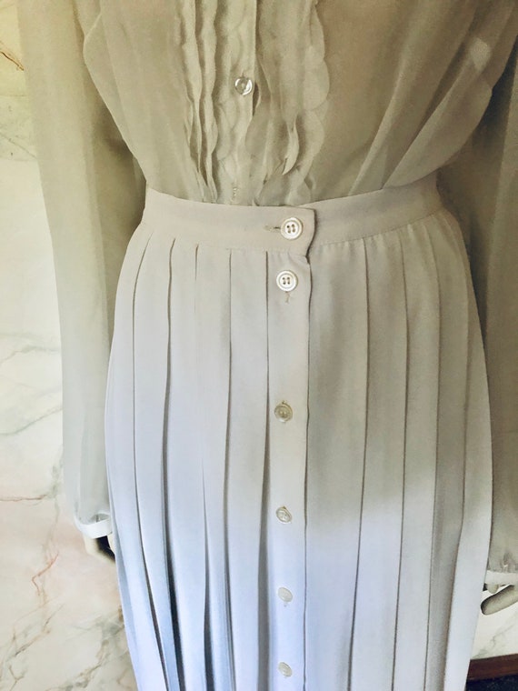 Vintage RODIER PARIS Soft White Pleated Skirt Size