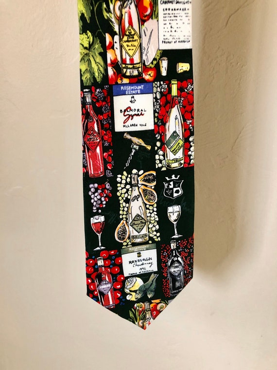 NICOLE MILLER 1996 Men’s Necktie With Celebration 