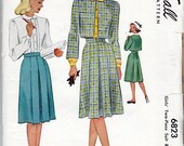 1940er Jahre Girls Zweiteiliger Anzug w / Jacke, Rock und Bluse - Größe 12 Brust 30