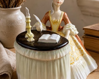 Figura de porcelana fina vintage Royal Doulton Meditación HN2330, Dama escribiendo en un escritorio, Inglaterra