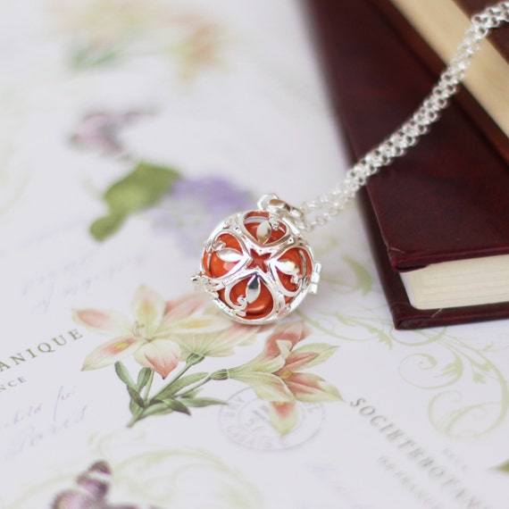 Items similar to Maternity necklace, Angel caller necklace bump