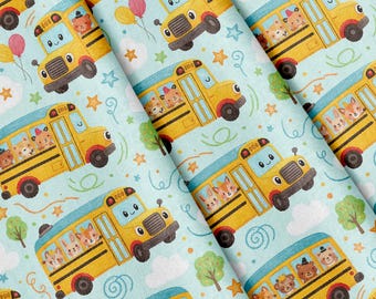 Schattige dieren in een schoolbus, stof per meter, 100% polyester, 147 cm extra breed