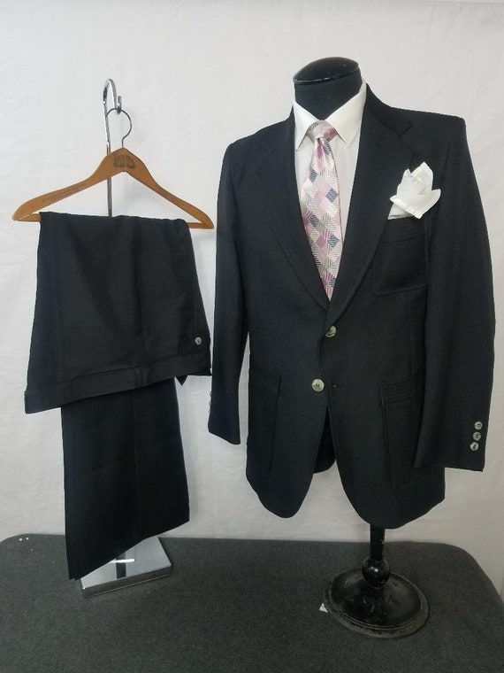 1970's Angels Flight Black 2 Pc Suit Size 44 Belt