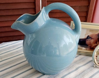 Vintage 40s, Blue Pitcher by Pacific Art Pottery, Farmhouse Style, 12 Cups, Excellent Condition, Summer Drinks,  Pretty Flower Vase