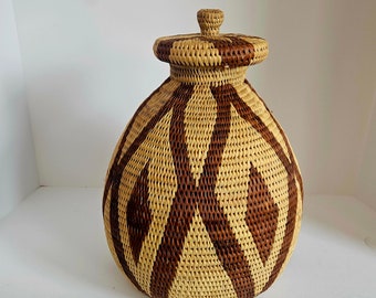 African Lidded Basket, vintage 1960's, Zulu/ Botswana, Natural Dyes, Grain Storage.