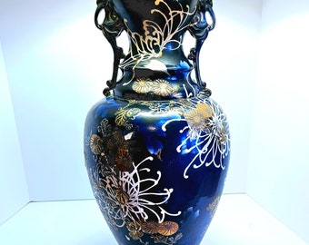 Large Antique Japanese  Porcelain Lamp, Handpainted White Spider Mums on Deep Blue Glaze with 24K Gold, 1910, Satsuma, Japan, Free Shipping